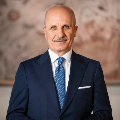 Prof. Dr. Erol Özvar